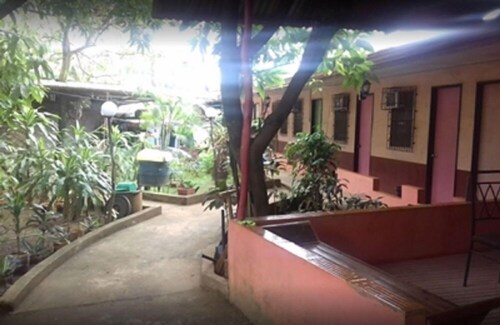 EG Rusiana Boarding House