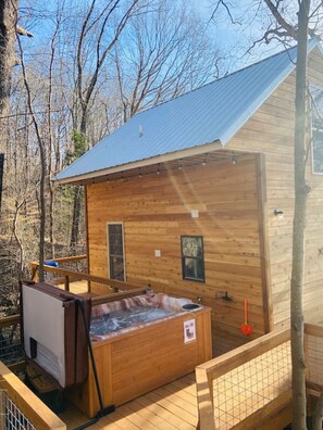 Bain à remous extérieur