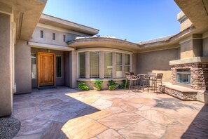Terrace/patio - Beautiful 3 bedroom home in a private community in Estrella Mountain Ranch
 (Goodyear)