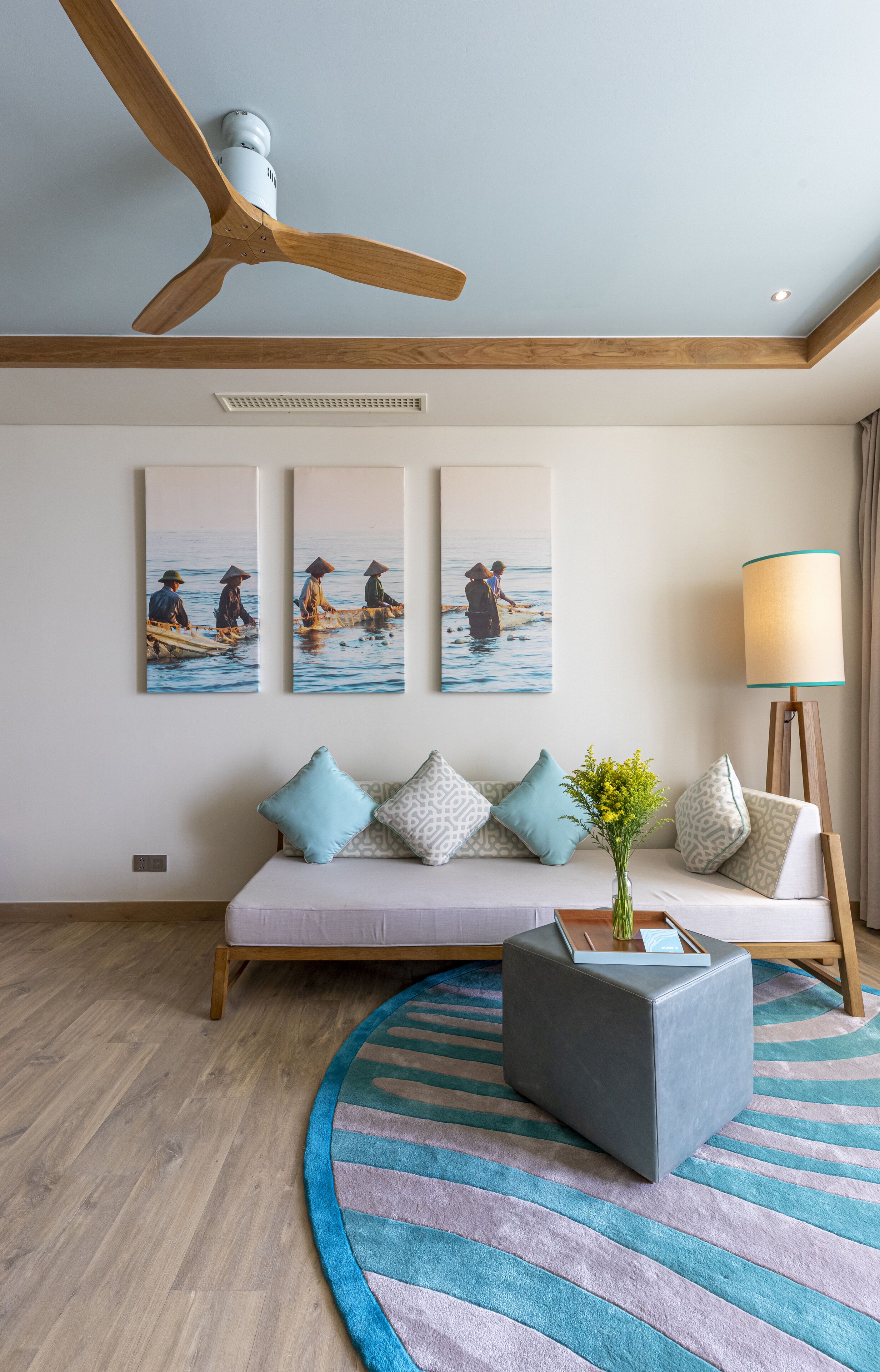 minibar, in-room safe, desk, laptop workspace