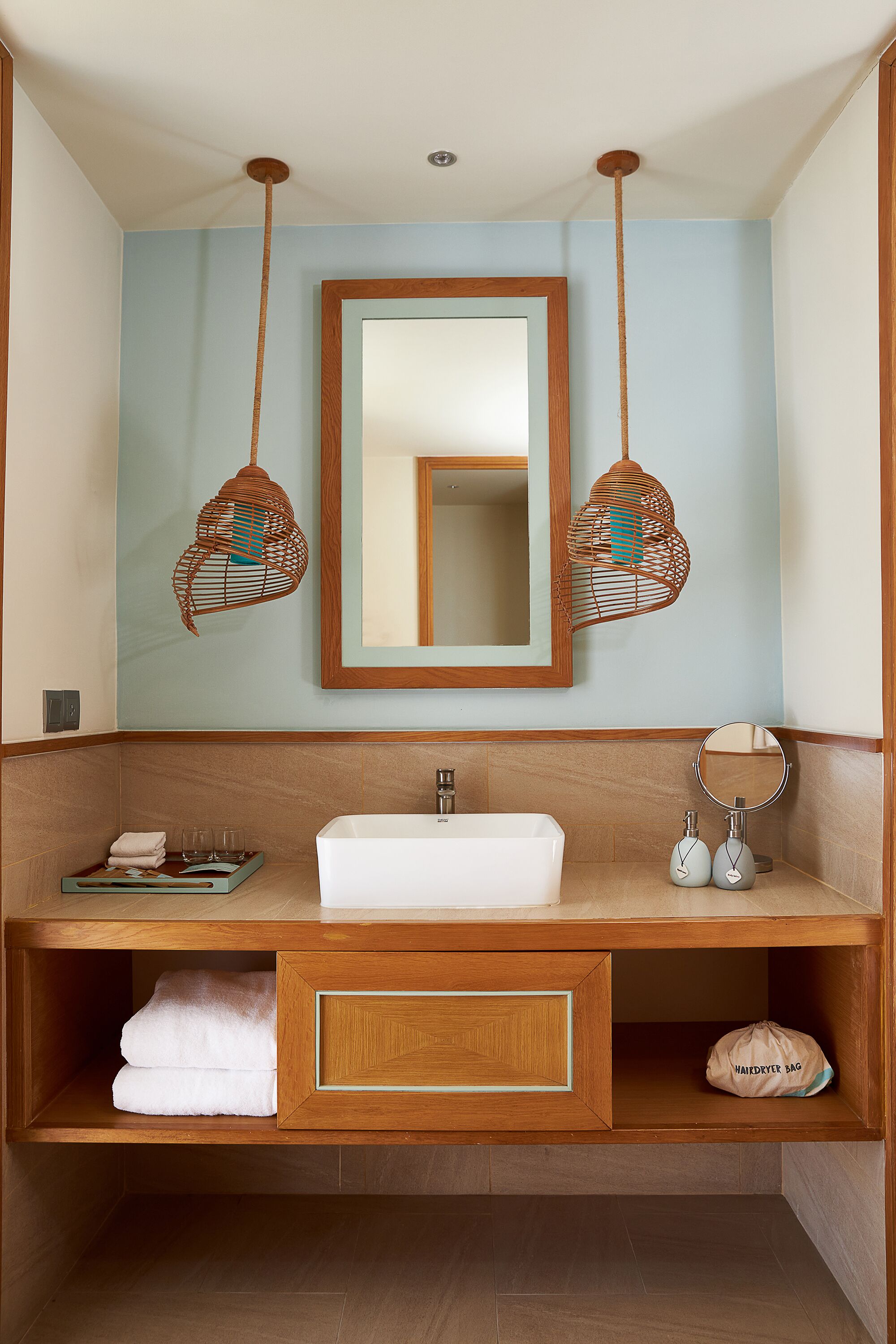 minibar, in-room safe, desk, laptop workspace