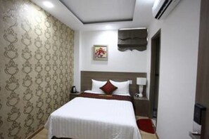 Minibar, desk, blackout curtains, soundproofing