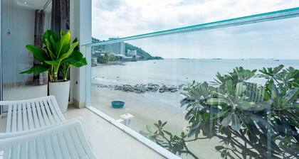Seaview Villa 11. 69 Tran Phu