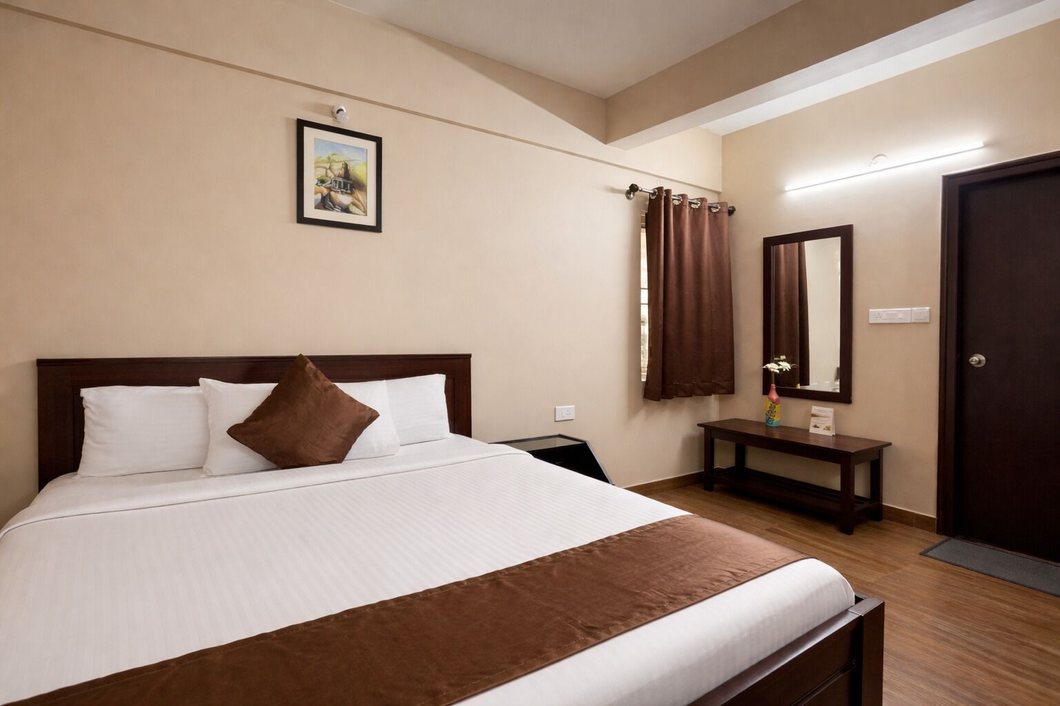 Standard Double or Twin Room | Desk, soundproofing, free WiFi