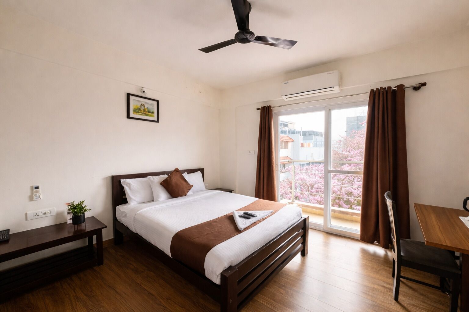 Deluxe Double Room | Desk, soundproofing, free WiFi