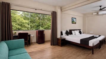 Executive Room | Desk, soundproofing, free WiFi