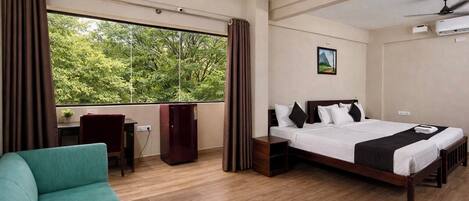 Chambre exĂ©cutive | Bureau, systĂšme dâinsonorisation, accĂšs au Wi-Fi (inclus)