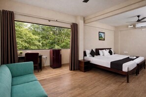 エグゼクティブ ルーム | デスク、防音設備、WiFi (無料)