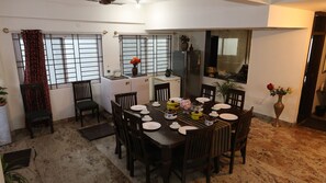 Dining - Coffee Bean Inn (Bengaluru)