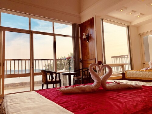 Seaview Villa 1. 12/12 Tran Phu