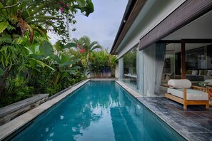 Pool - Romantic Getaway 1BR Villa, Canggu! 8Min Drive To Batu Bolong Beach! W/Pool! (Canggu)