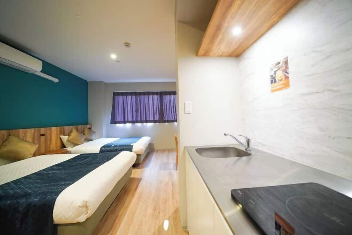 1 bedroom, desk, laptop workspace, free WiFi