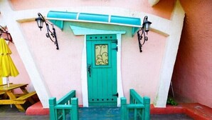 Maisonette, Whirlpool (Green)
