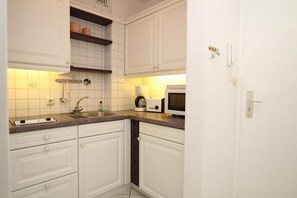 Refrigerador y microondas 