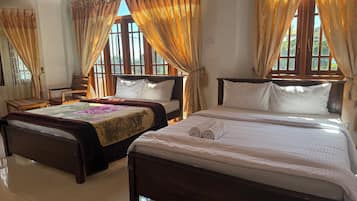 Comfort Quadruple Room | Free WiFi, bed sheets