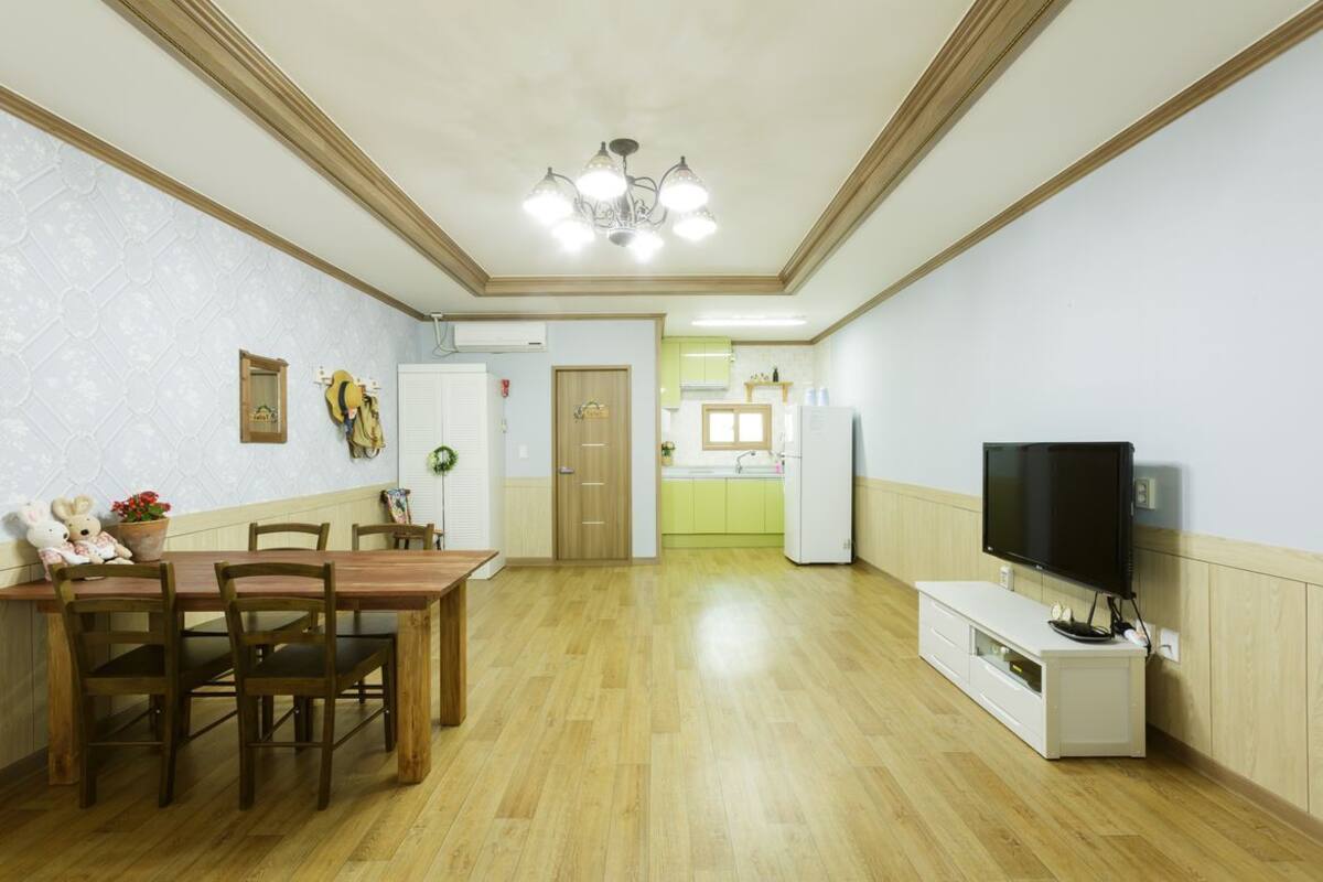 Family Studio (Sarubia) | Free WiFi, individually decorated, individually furnished