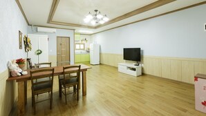 WiFi (free), individually decorated, individually furnished - Suncheonbay Happy Day Pension (Suncheon)