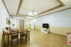 Decoración personalizada, muebles diferentes y wifi gratis