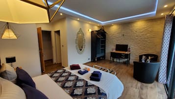 Chambre Double Deluxe | Literie de qualité supérieure, matelas Select Comfort