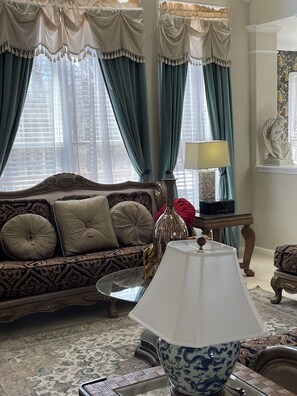 Smart TV, fireplace, offices, printers - Perfect Getaway!!! The ultimate experience in vacationing . (Atlanta)