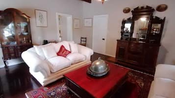 Suite Deluxe (2) | Área de sala de estar