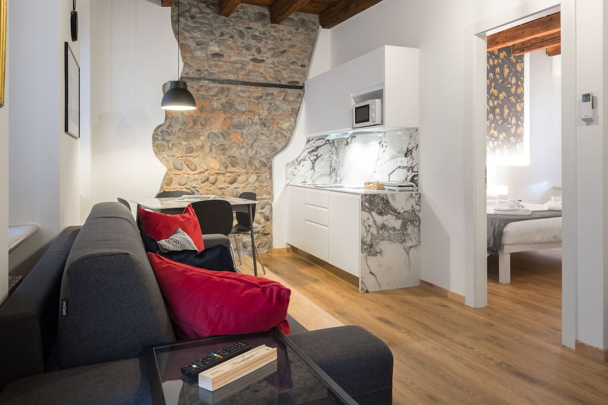 Apartment, 1 Bedroom | Living room