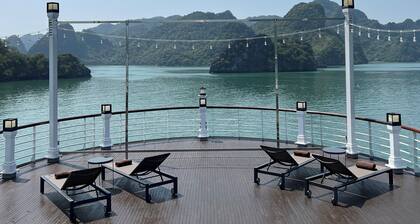 Paradise Grand Cruise