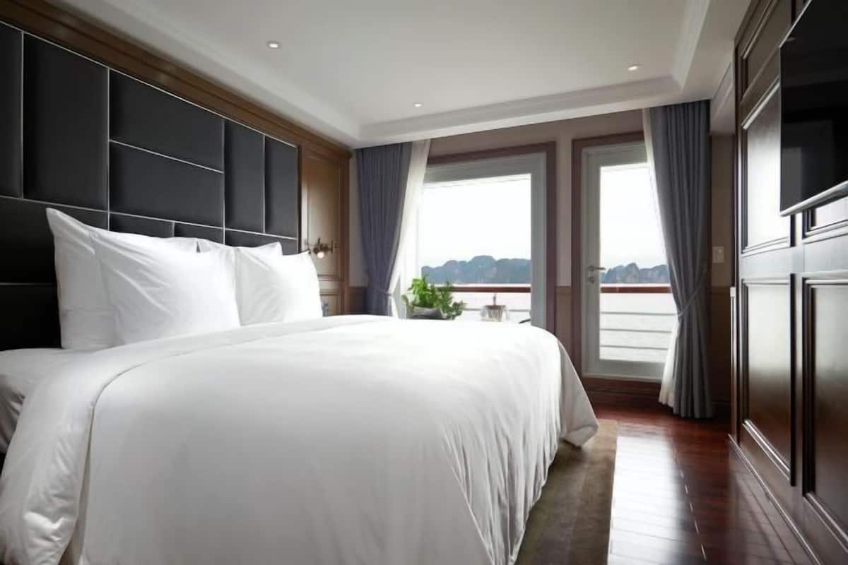 Hochwertige Bettwaren, Daunenbettdecken, Tempur-Pedic-Betten, Minibar