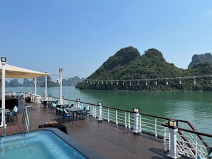 Lounge - Paradise Grand Cruise (Ha Long)