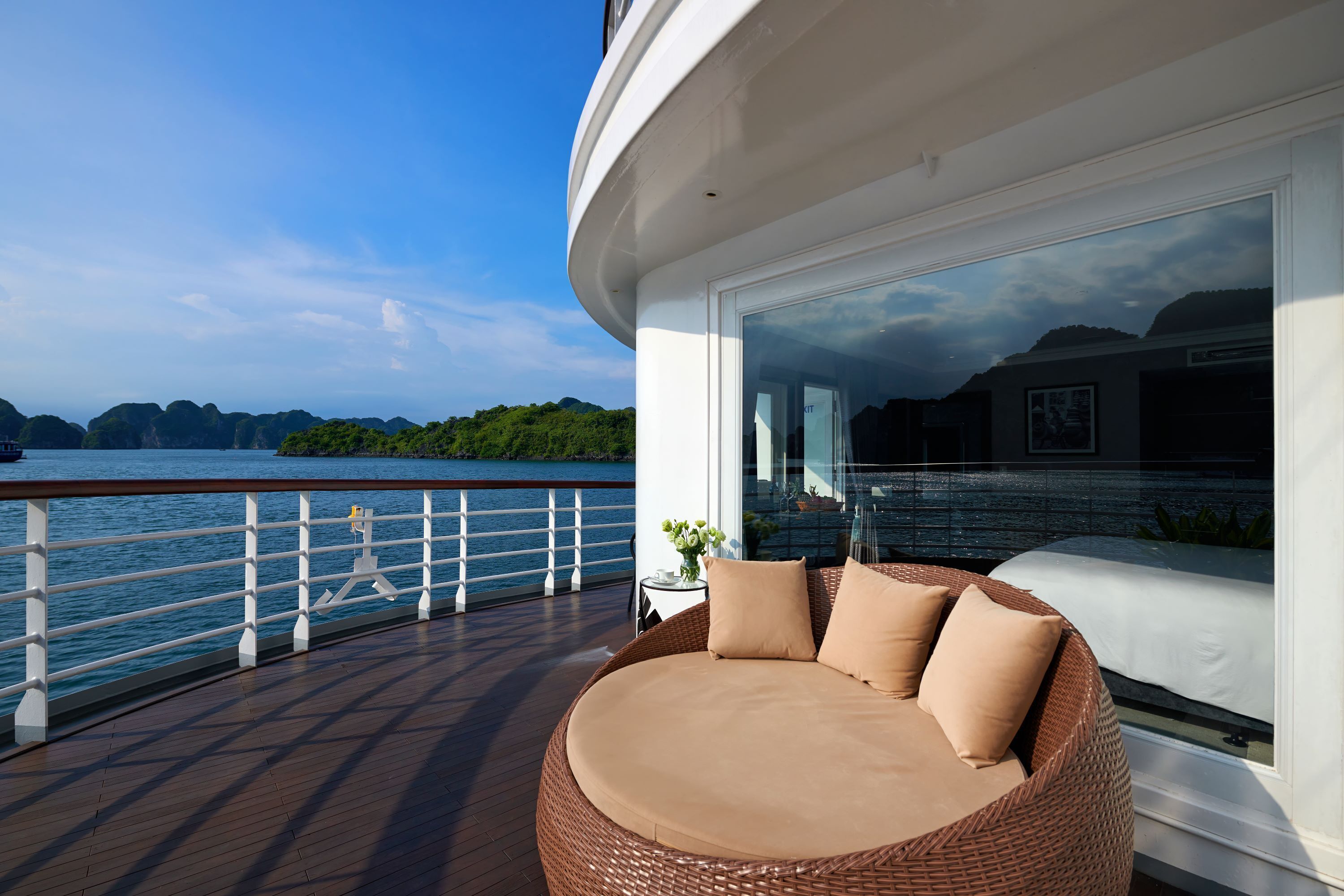 Grand Captain Suite (2 Days 1 Night) | Terrace/patio