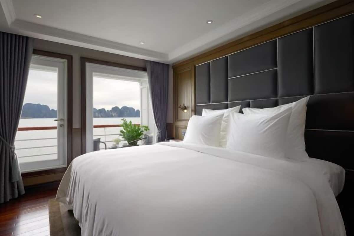 Hochwertige Bettwaren, Daunenbettdecken, Tempur-Pedic-Betten, Minibar