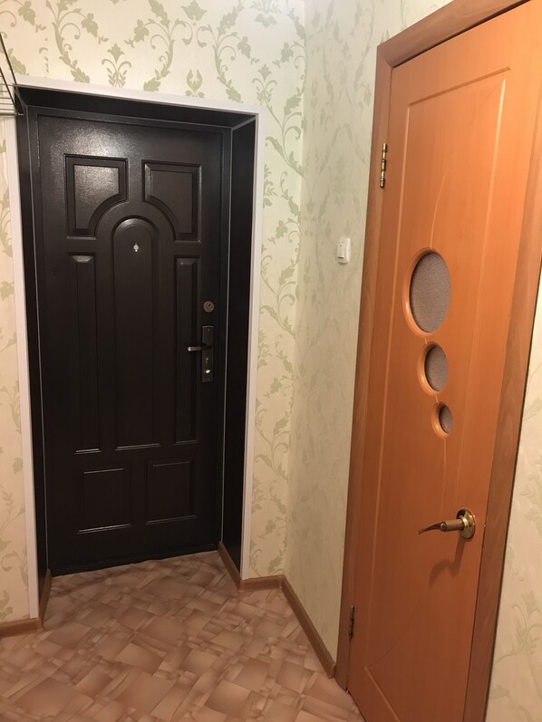 Interior entrance - Apartment on Alleya Truda 6 (Bolshoy Kamen)