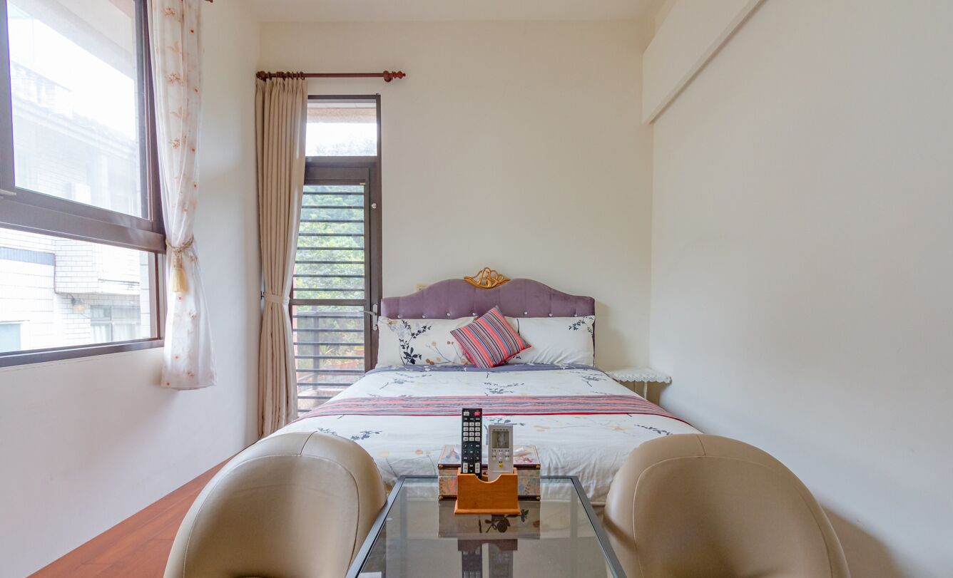 Phòng đôi Tiêu chuẩn | Bàn, màn/rèm cản sáng, phòng cách âm 