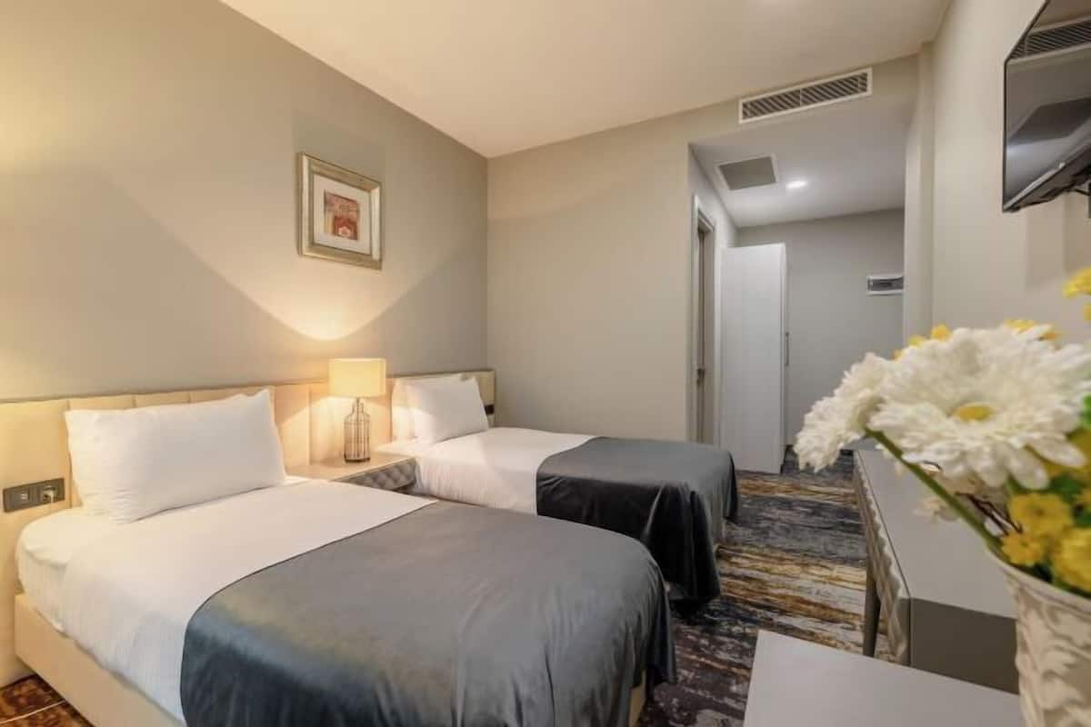 1 bedroom, premium bedding, minibar, individually decorated