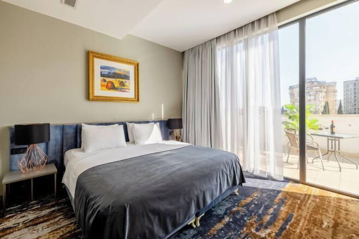 1 bedroom, premium bedding, minibar, individually decorated