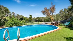 Een verwarmd zwembad