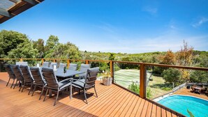 Outdoor dining - Willowdene | Coastal Entertainer with Pool Spa and Tennis Court (Rye)