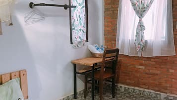 Ropa de cama de alta calidad, decoración personalizada y escritorio