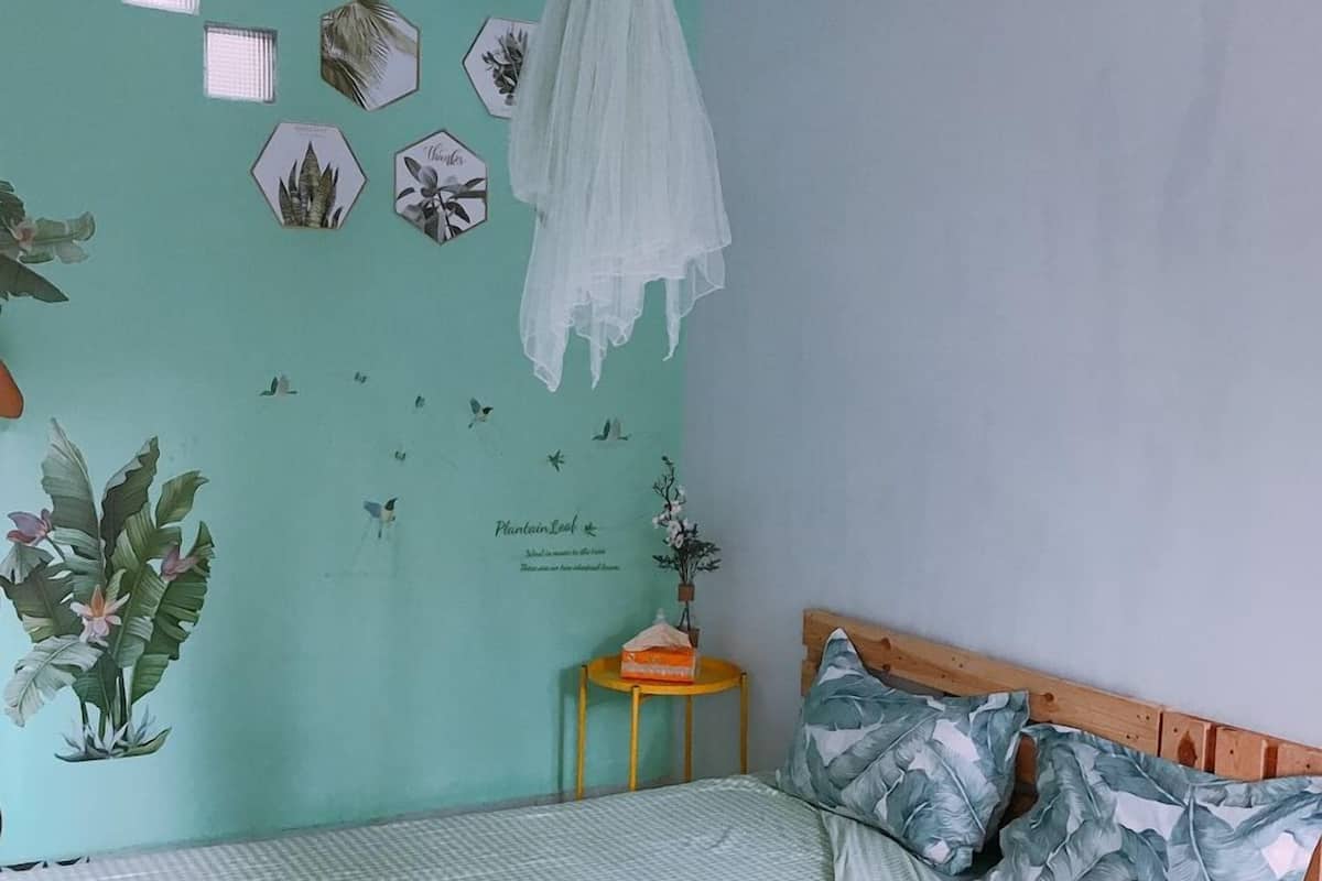 Signature tweepersoonskamer, tuin | Luxe beddengoed, individueel gedecoreerd, een bureau
