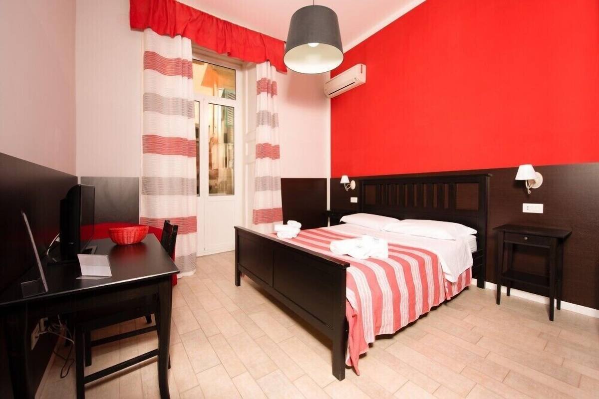 Double Room, Balcony | In-room safe, desk, WiFi (free)