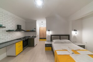 Premium bedding, down duvets, desk, iron/ironing board - F48 Homes (Fethiye)