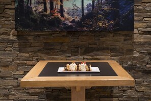 Dining - Hôtel Bois Joly (Crozet)