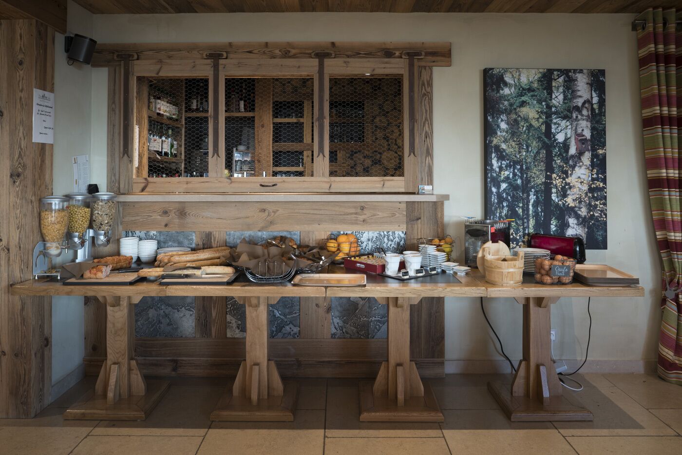 daily buffet breakfast (eur 13 per person)