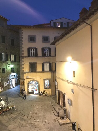 SIGNORELLI HOUSE soundproofed apartment in the historic center