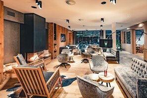 Lobby lounge - Lux Alp Chalet (Warth)