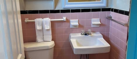 Dusche, Handtücher, Seife, Shampoo