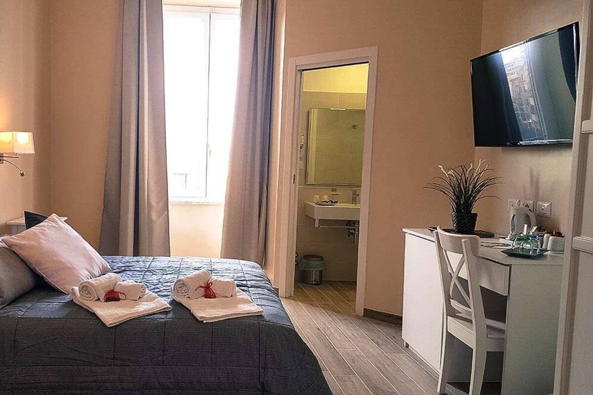 Superior Double Room, City View (Giubileo) | Minibar, in-room safe, desk, laptop workspace