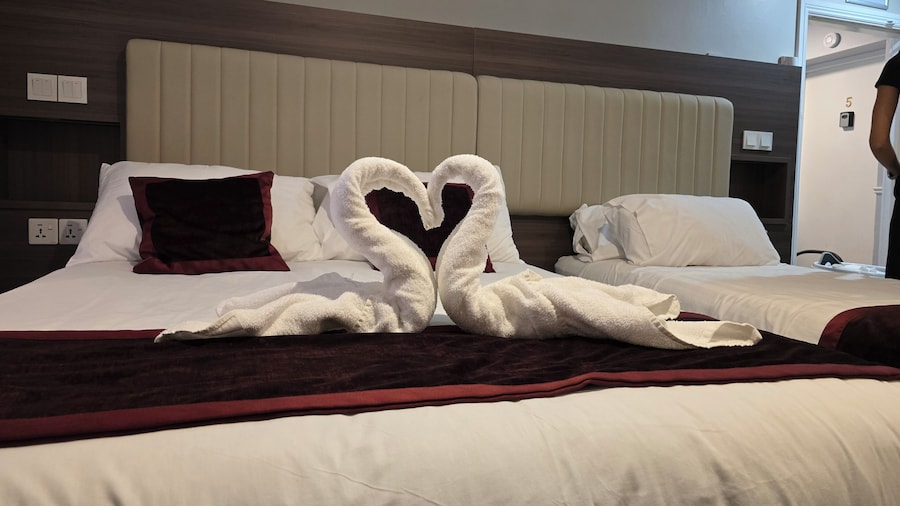 Double Bedroom Studio