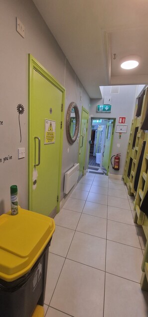 Colchones con acolchado adicional, escritorio, wifi gratis