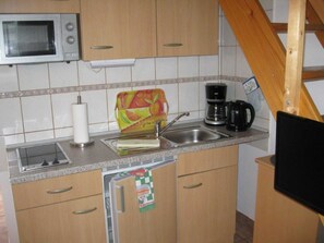 Fridge, microwave, highchair